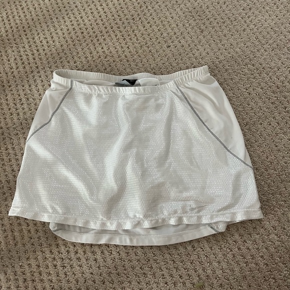 Nike tennis skort - Picture 1 of 3